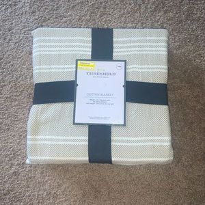 Twin size blanket